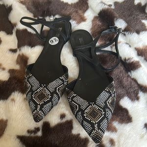Michael Kors strapped snake skin flats! 9.5